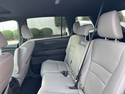 Certified 2023 Honda Passport EX-L image 11