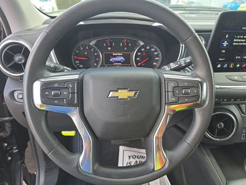 Used 2023 Chevrolet Blazer LT FWD image 16