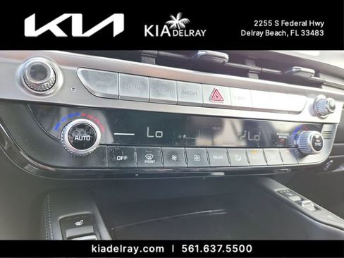 Used 2024 Kia Telluride EX w/ EX Captain's Chair Package FWD image 24