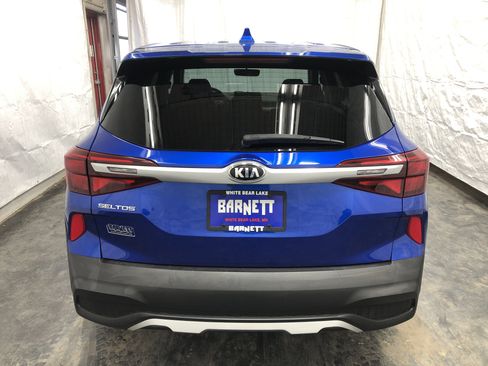 Certified 2021 Kia Seltos LX image 7
