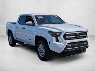 Used 2024 Toyota Tacoma SR5 video 3