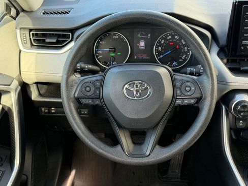 Certified 2021 Toyota RAV4 XLE w/ Convenience Package image 16