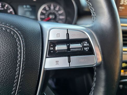 Used 2022 Kia Telluride EX w/ EX Premium Package image 21