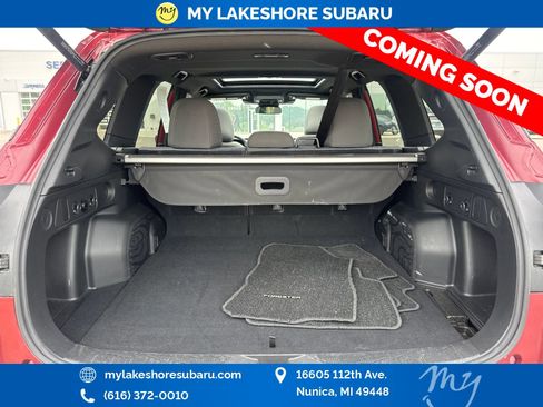Used 2025 Subaru Forester Premium AWD/4WD image 14