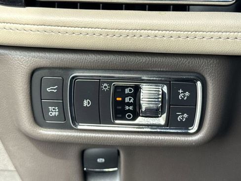 Certified 2022 Lincoln Nautilus Reserve w/ Equipment Group 202A image 40