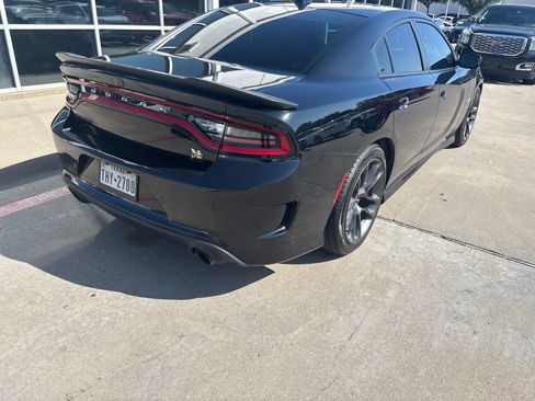 Used 2023 Dodge Charger Scat Pack w/ Harman/Kardon Audio Group RWD image 5