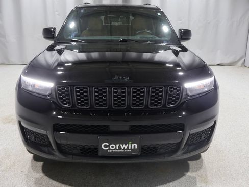 Certified 2023 Jeep Grand Cherokee L Summit AWD/4WD image 9