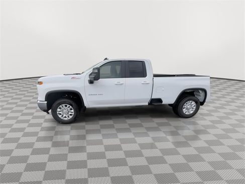 New 2026 Chevrolet Silverado 2500 LT image 5