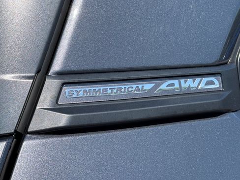 Used 2025 Subaru Forester Premium AWD/4WD image 32