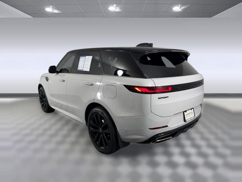 Used 2025 Land Rover Range Rover Sport Dynamic SE AWD/4WD image 3