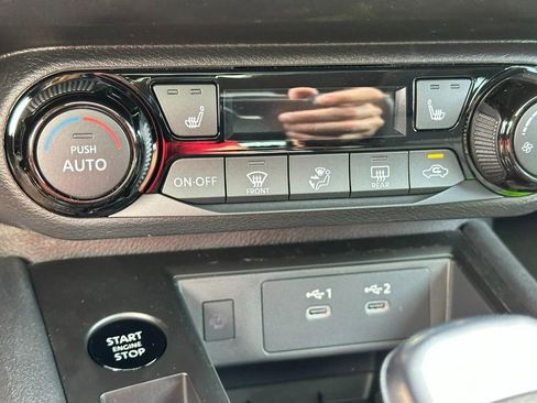 New 2026 Nissan Kicks SV image 14