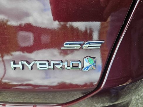 Used 2018 Ford Fusion SE w/ Equipment Group 601A FWD image 7