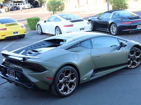Used 2023 Lamborghini Huracan Tecnica RWD image 23