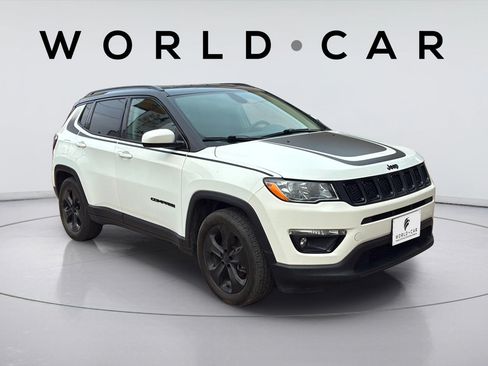 Used 2021 Jeep Compass Latitude FWD image 17