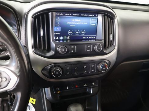 Used 2022 Chevrolet Colorado LT w/ Fleet Safety Package image 5