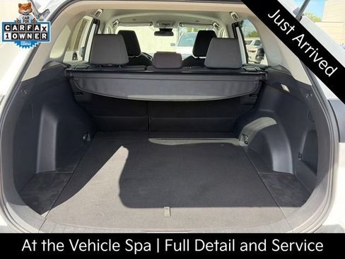 Used 2025 Toyota RAV4 XLE FWD image 12