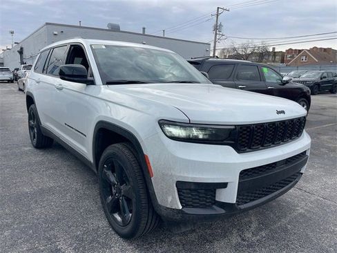 New 2025 Jeep Grand Cherokee L Altitude AWD/4WD image 6