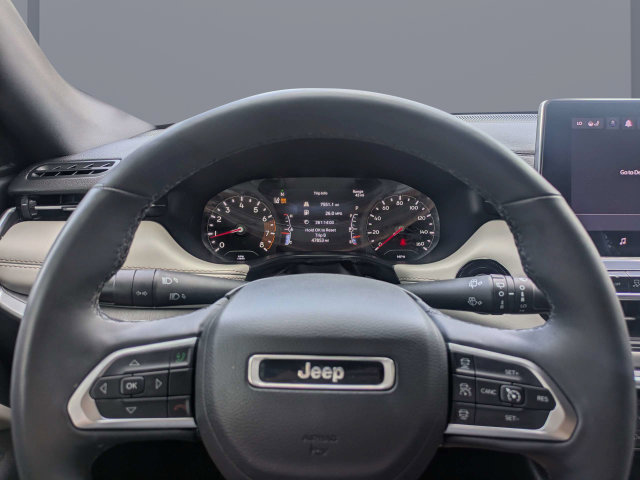 Used 2025 Jeep Compass Limited AWD/4WD image 29