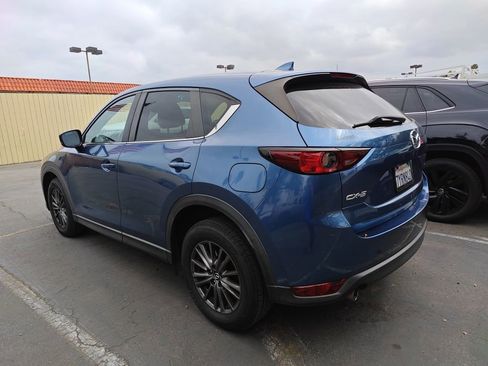 Used 2017 MAZDA CX-5 Touring w/ Preferred Equipment Package FWD image 5