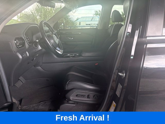 Used 2025 Honda Pilot EX-L image 2