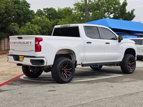 Used 2020 Chevrolet Silverado 1500 Custom w/ Custom Value Package RWD image 3