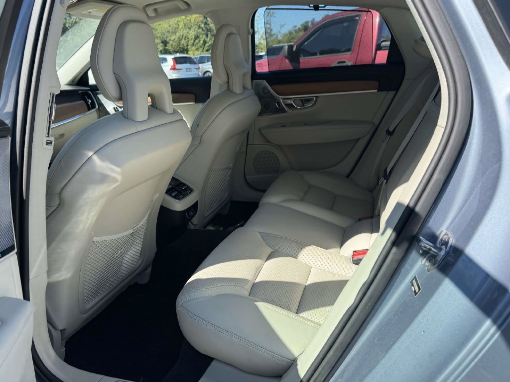 Used 2017 Volvo S90 T6 Inscription w/ Vision Package AWD/4WD image 6
