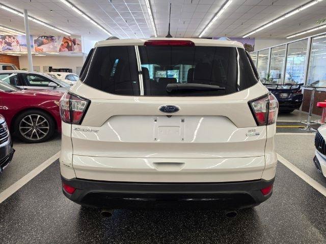 Used 2018 Ford Escape SE w/ SE Sport Appearance Package AWD/4WD image 6