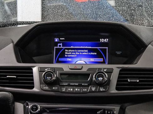 Used 2014 Honda Odyssey Touring image 13