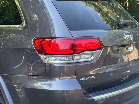 Used 2021 Jeep Grand Cherokee Limited AWD/4WD image 11