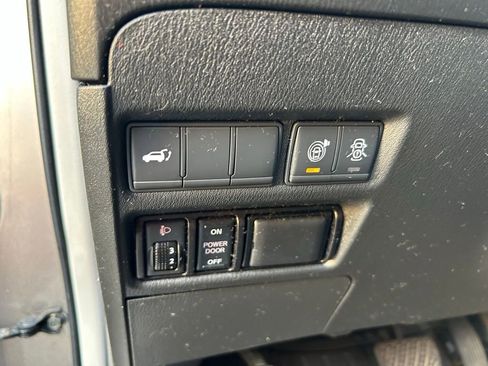 Used 2019 Nissan Armada SL w/ Premium Package RWD image 19
