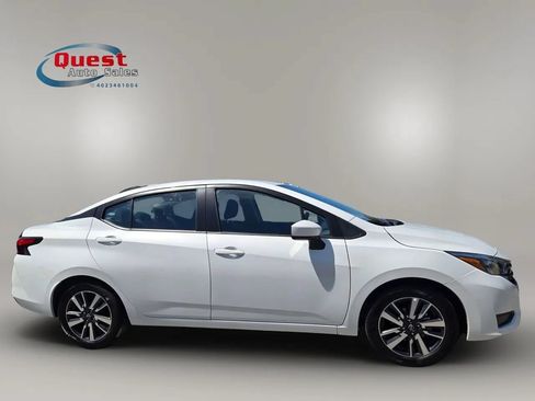 Used 2025 Nissan Versa SV FWD image 2