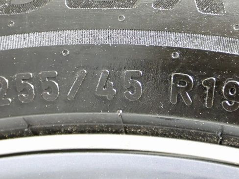 Used 2023 Tesla Model Y Long Range image 43