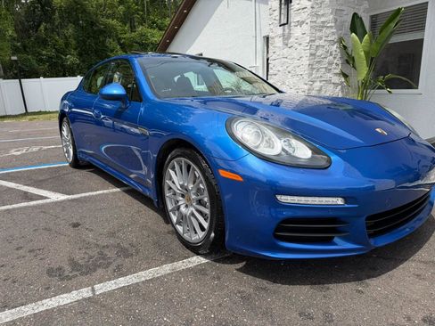 Used 2015 Porsche Panamera 4 AWD/4WD image 20