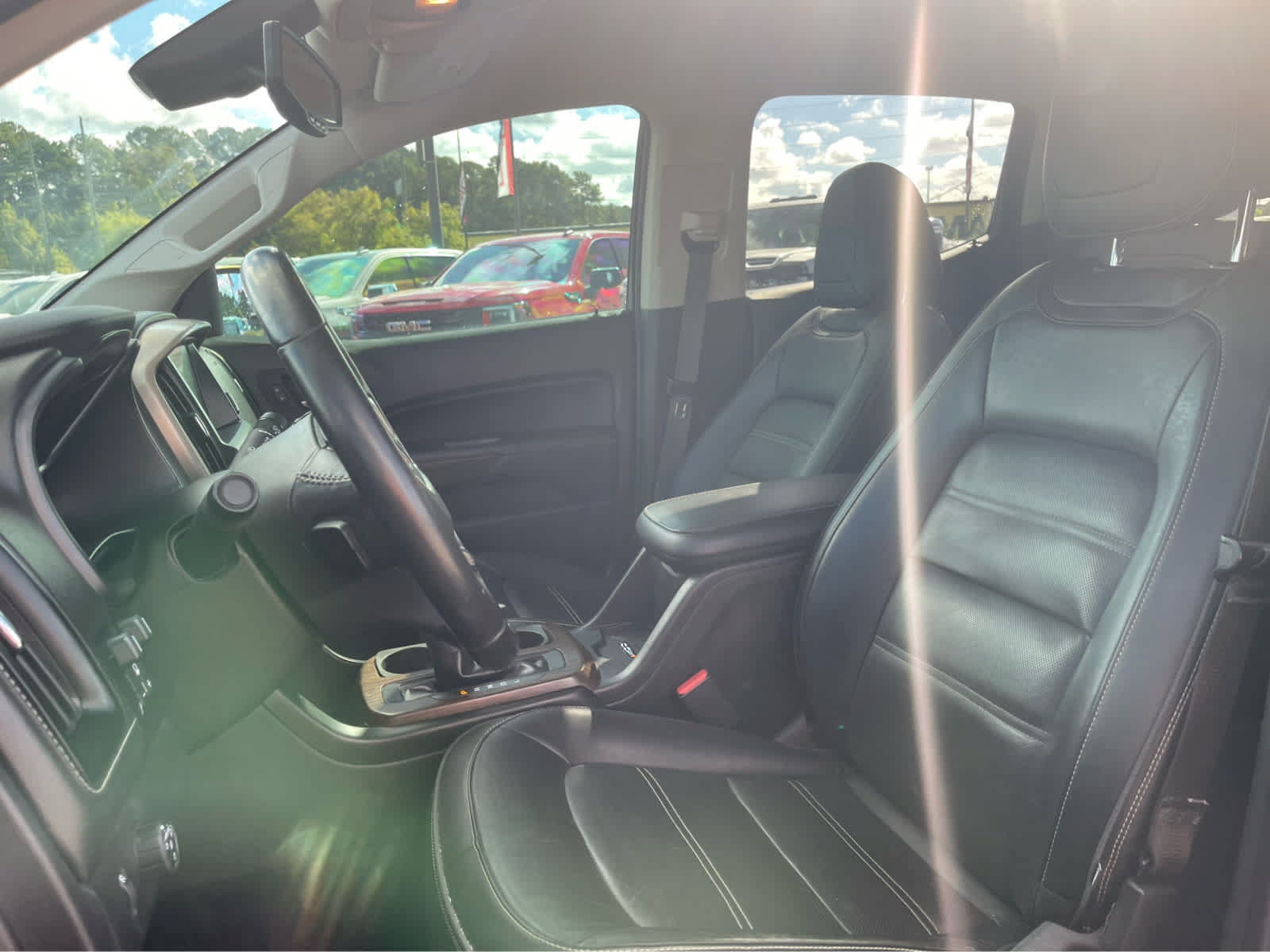 Used 2017 GMC Canyon Denali RWD image 12