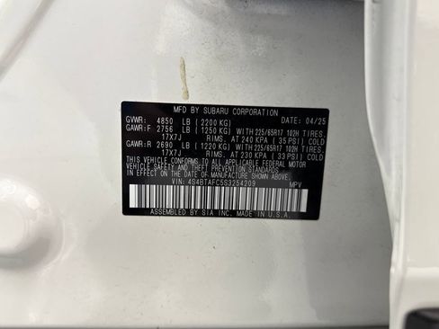 Certified 2025 Subaru Outback Premium image 27