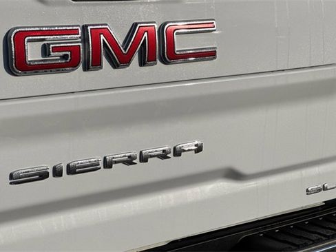 Used 2024 GMC Sierra 2500 SLE w/ Remote Start Package image 50