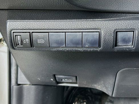 Used 2020 Toyota Corolla LE w/ Carpet Mat Package (TMS) FWD image 10
