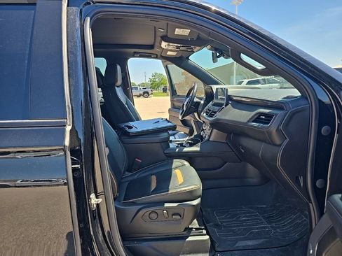 Used 2021 GMC Yukon AT4 w/ Rear Media and Nav Package AWD/4WD image 24