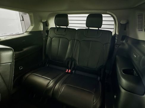 Used 2023 Jeep Grand Cherokee L Limited image 30