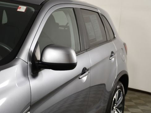 Used 2025 Mitsubishi Outlander Sport ES image 13