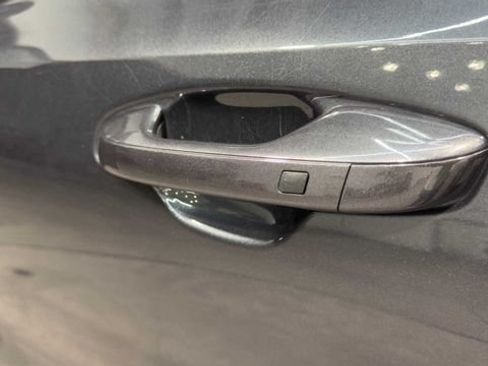 Used 2022 Kia Sorento S FWD image 12
