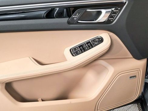New 2026 Porsche Macan S image 15