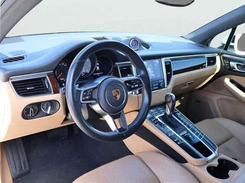Used 2018 Porsche Macan S image 18