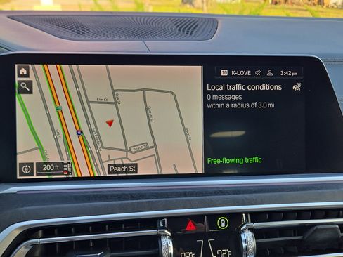 Used 2022 BMW X7 xDrive40i w/ Executive Package image 24