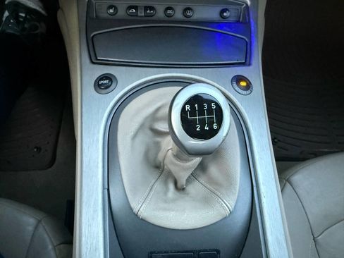 Used 2004 BMW Z4 3.0i RWD image 11