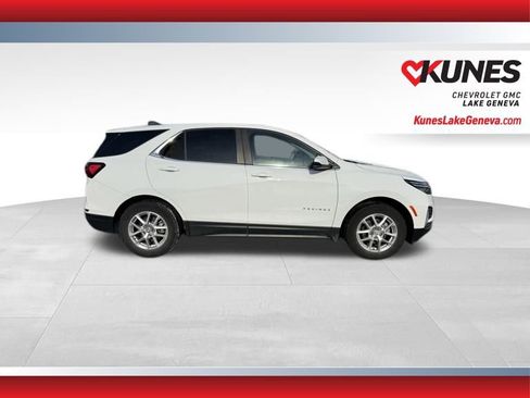 Used 2024 Chevrolet Equinox LT image 3