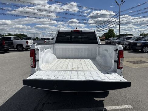 Used 2022 RAM 1500 Big Horn AWD/4WD image 17