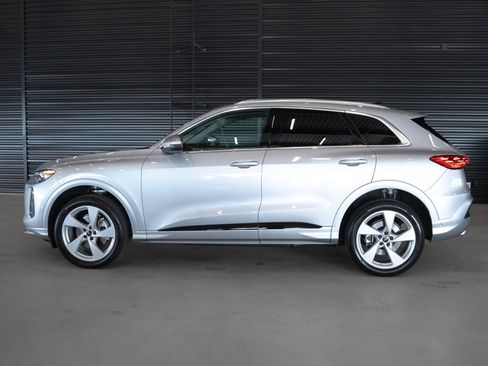 Certified 2025 Audi Q5 Premium Plus w/ Premium Plus image 11