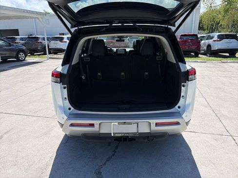 Used 2023 Nissan Pathfinder SL w/ SL Premium Package AWD/4WD image 41