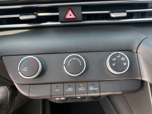 New 2026 Hyundai Elantra SE w/ Cargo Package FWD image 23